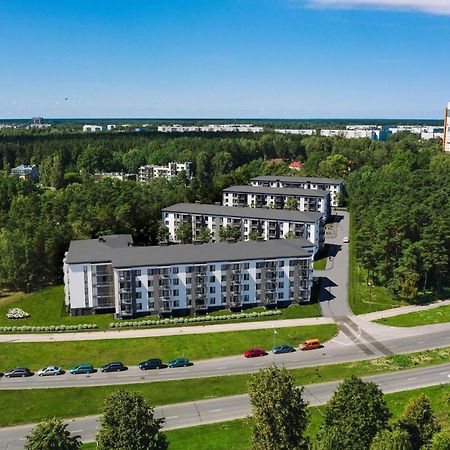 Cozy 2-Bedrooms Apartment In A New Complex Near The Airport And The Center Riga Exteriér fotografie