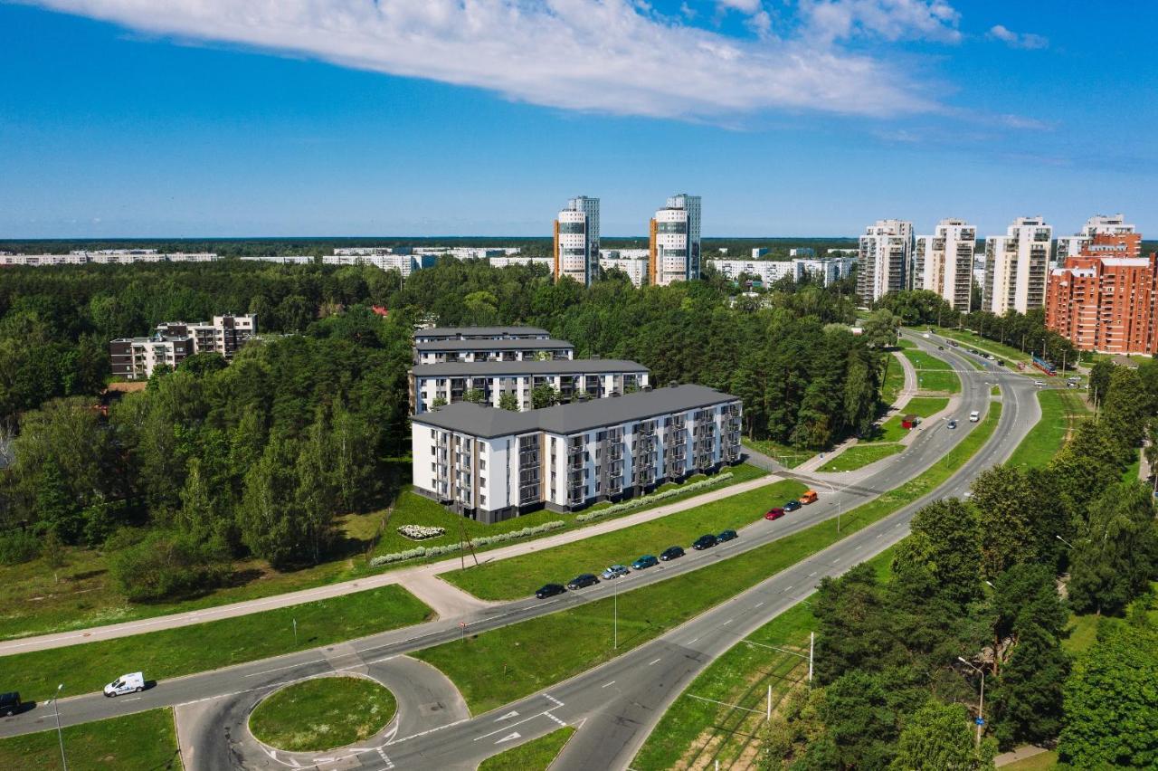 Cozy 2-Bedrooms Apartment In A New Complex Near The Airport And The Center Riga Exteriér fotografie